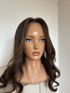 Peruka naturalna z włosów dziewiczych PAULINE 50 cm 